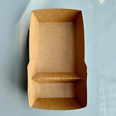 2-compartments tray